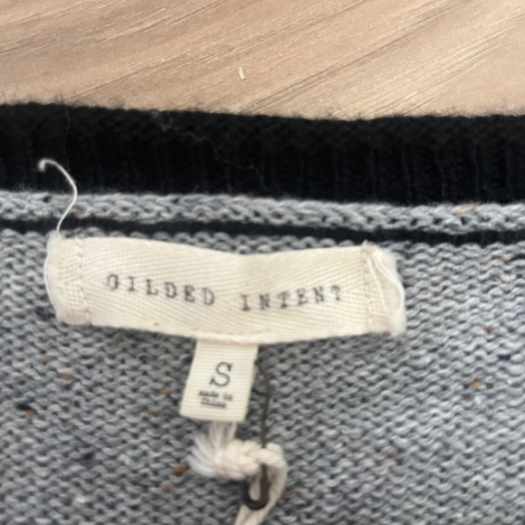 Size small gilded intent sweater - Picture 2 of 3